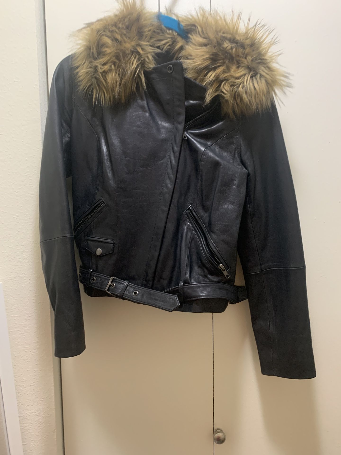 Women Black Leather Jacket W/ Fur Collar