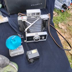 Vintage Polaroid W/Case