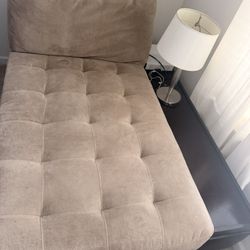 2pc Sectional Sofa + Chaise Lounge – Comfortable & Great for Basement / Media Room 