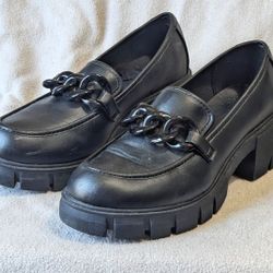 Madden NYC Loafers Chunky Black Platform w/ Chain - US W7/EU 38