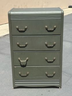 Vintage 4-Drawer Painted Chest of Drawers