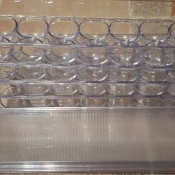 4 Plastic Egg Holders With Lids