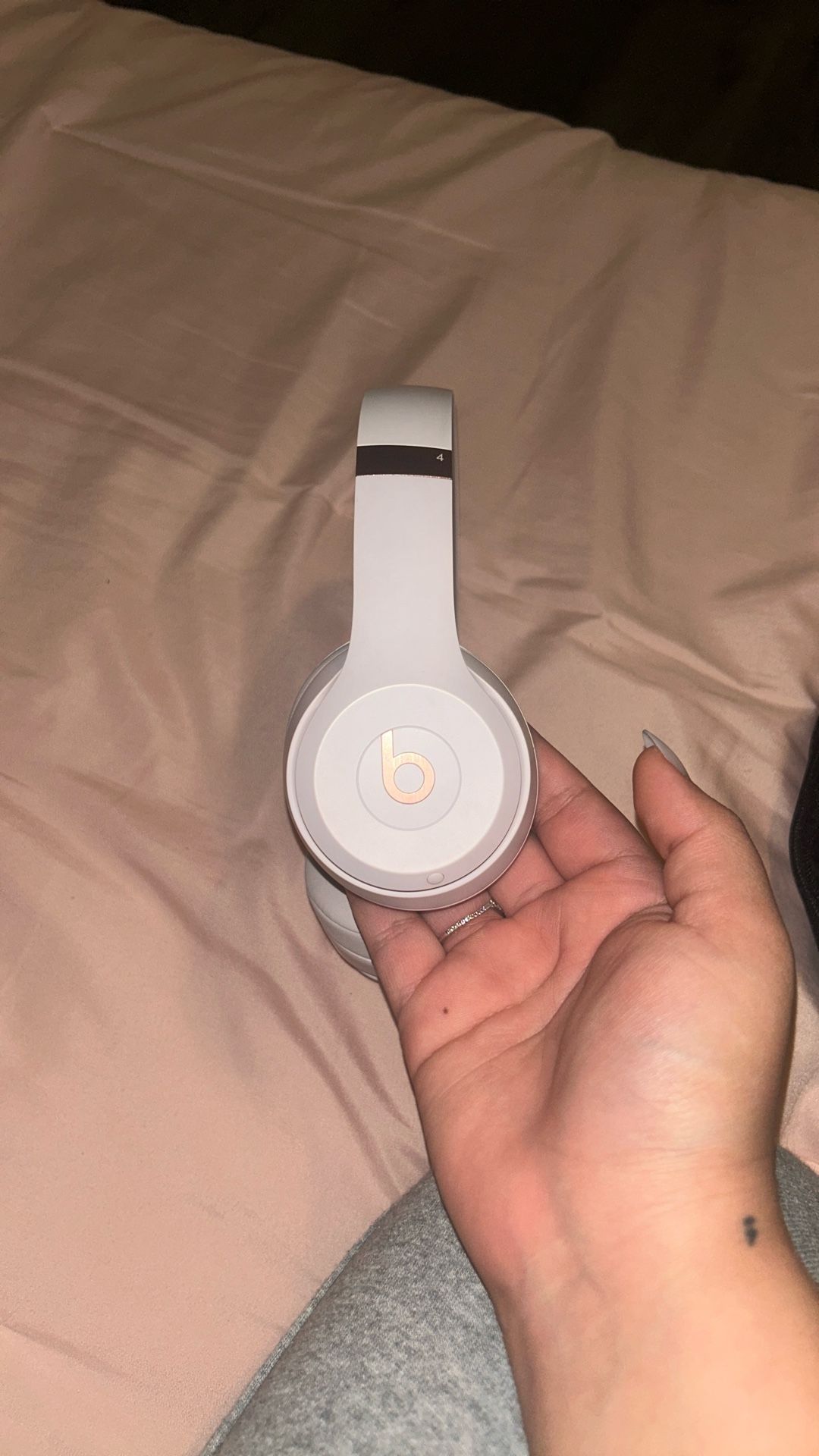 Beats Solo 4