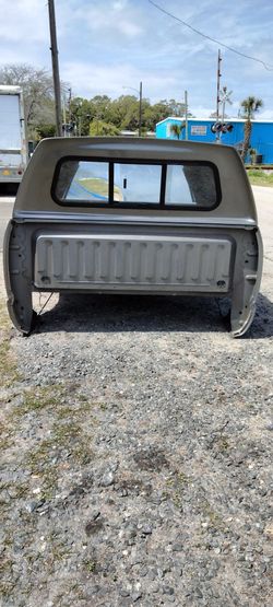 02-07 DODGE RAM BED AND CAMPER SHELL GOOD CONDITION 