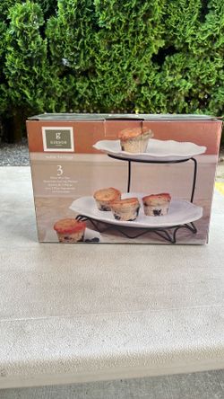 Two tier serving platters