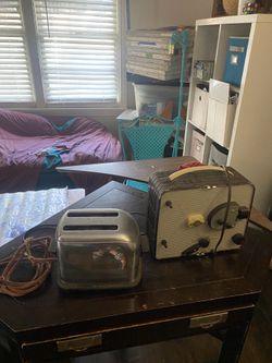 Vintage toaster and projector