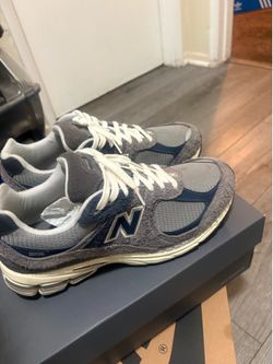 New Balance 2002R
