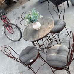 Vintage Country Ice Cream Parlor Style Bistro Set