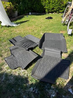 Jeep Cherokee rubber mats