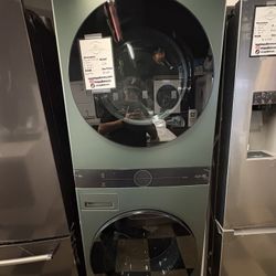 LG ThinQ WashTower In Forest Green