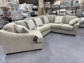 Brogan by Ashley 3  pcs Sectional