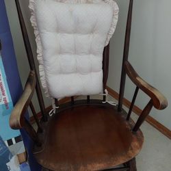 Vintage wood Rocking chair