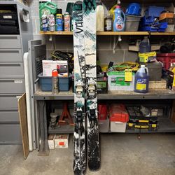 Völkl Katana skis