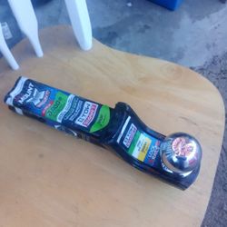 Trailer Hitch With 2 Inch Ball