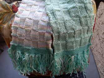 BEAUTIFUL HANDMADE SCARF!!