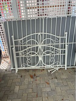 Metal full size bed frame