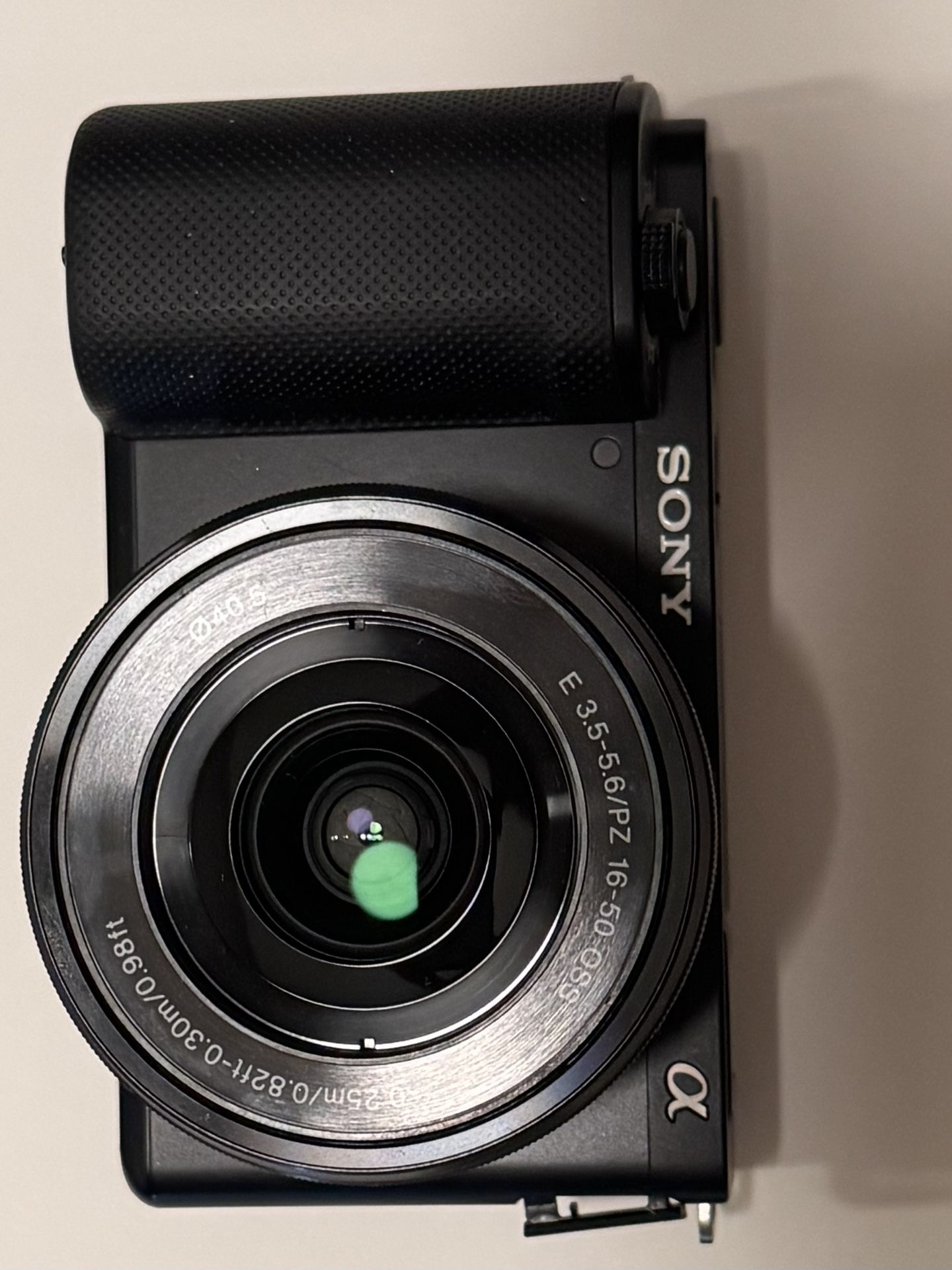 Sony ZV-E10 Mirrorless Camera With 16-50 mm Lens