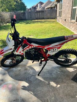 125 cc  Dirt  Bike