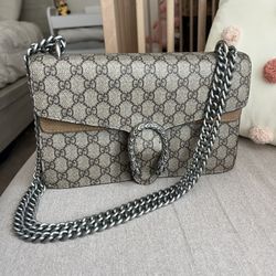 Gucci GG Supreme Small Dionysus Bag