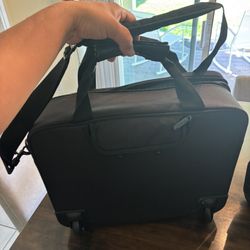  Targus Laptop Bag