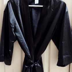 REDUCED PRICE $3.00!  BLACK SATIN ROBE, WOMENS, BLACK SHORT (32"), GIFT, NEW!