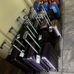 🧳✈️ NEW Hard Shell Luggage – Multiple Sizes & Colors Available! ✈️🧳 📍 Pickup Location: s. Durango & 215 near IKEA  Brand new spinner suitcases – li