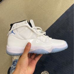 Jordan 11 Legend Blue 