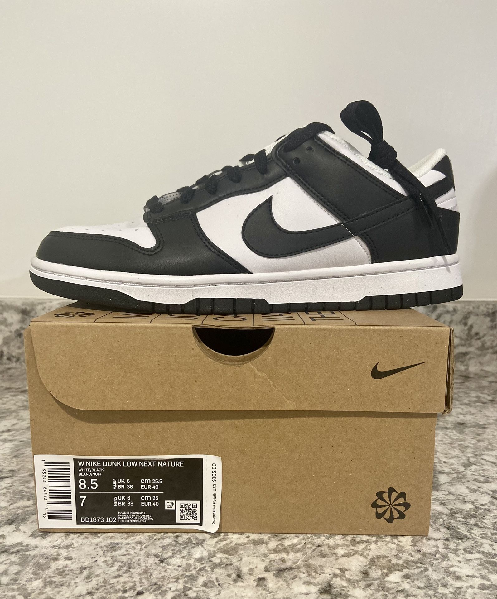 Nike Dunk Low WMS Black / White Size W8.5