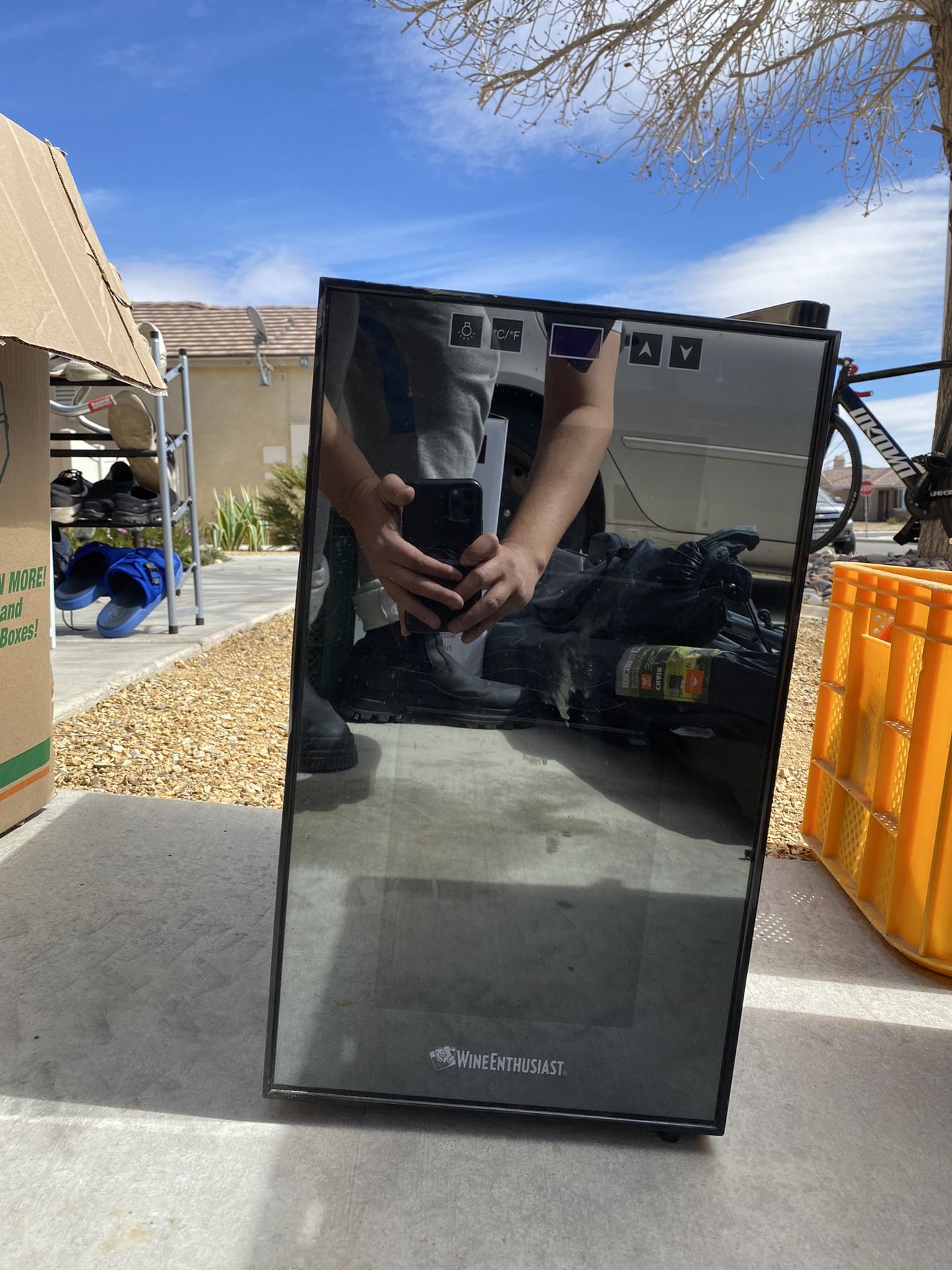 Wine Enthusiast Storage / Cooler