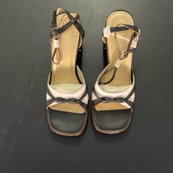 G G  Girl Black Heels Size 9