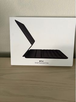 Brand new apple air Smart Keyboard .4 th generation