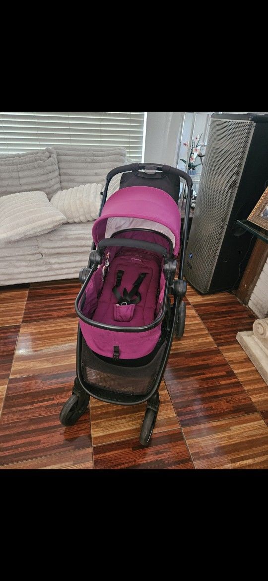 Maxi Cosi Stroller And Bassinet