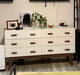 Dresser 6 drawers