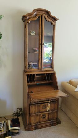 Secretary cabinet