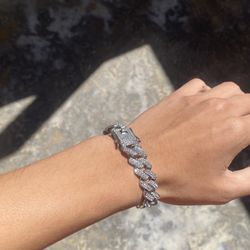 Iced Out Moissanite Link Bracelet 