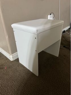 Vanity Chair