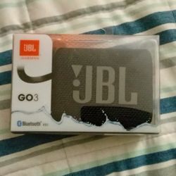 JBL GO 3.  $ 30