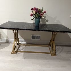 Kitchen Table 