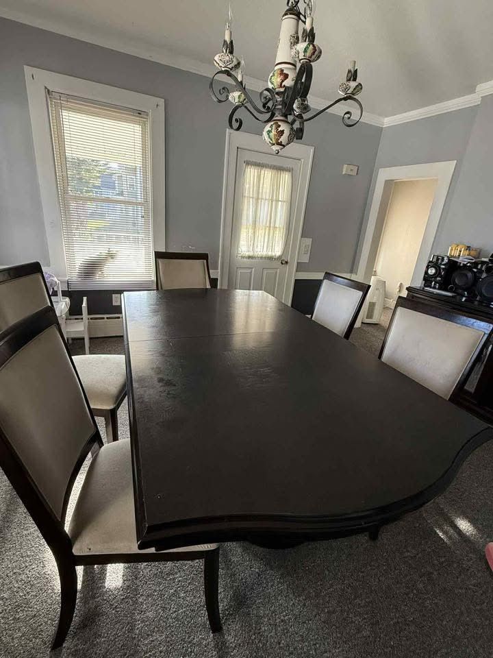 Dining Room Set 