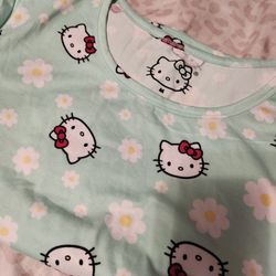 Hello Kitty Pajamas Set