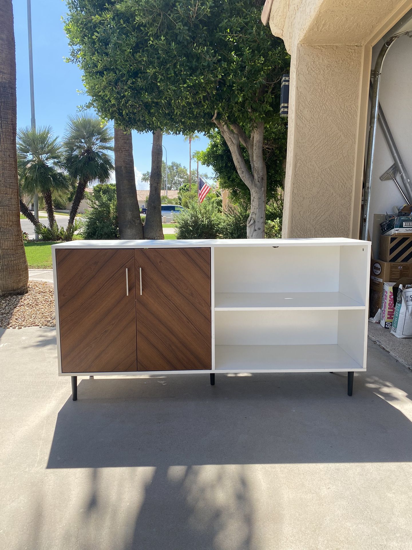 Modern TV stand/console table