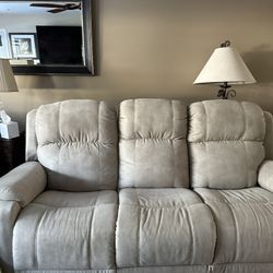 2 Lazy Boy Couches One Electric One Manual 