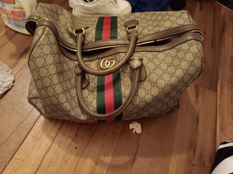 Medium Gucci Monogram Duffelbag 