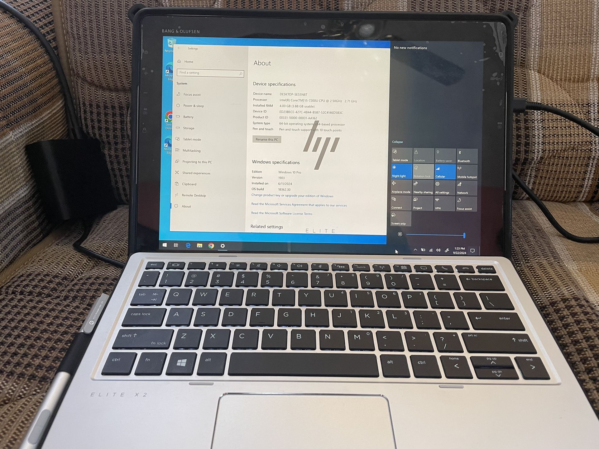 HP Elite x2 tablet/laptop with touch pen and unlocked for Tmobile verizon ATT