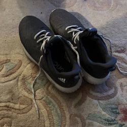Size 7 Adidas Alphabounce