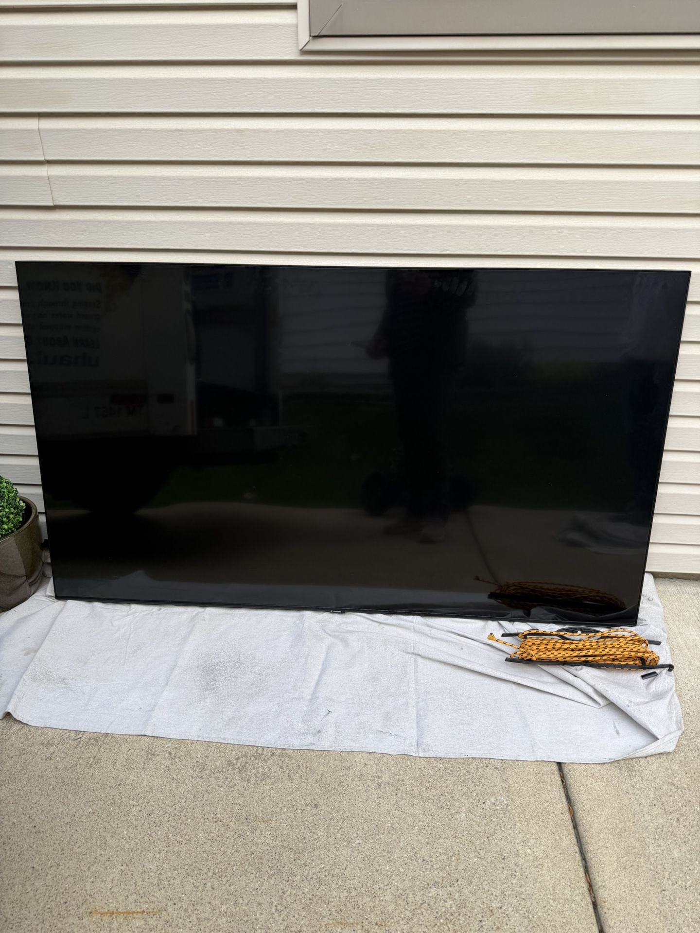 75” Samsung Television