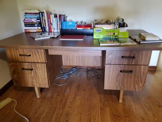 Solid oak large desk