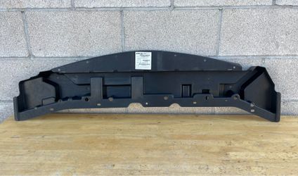 07-12 Nissan Versa Front Lower Bumper Cover Face Bar Valance Mounting Brace Bracket New