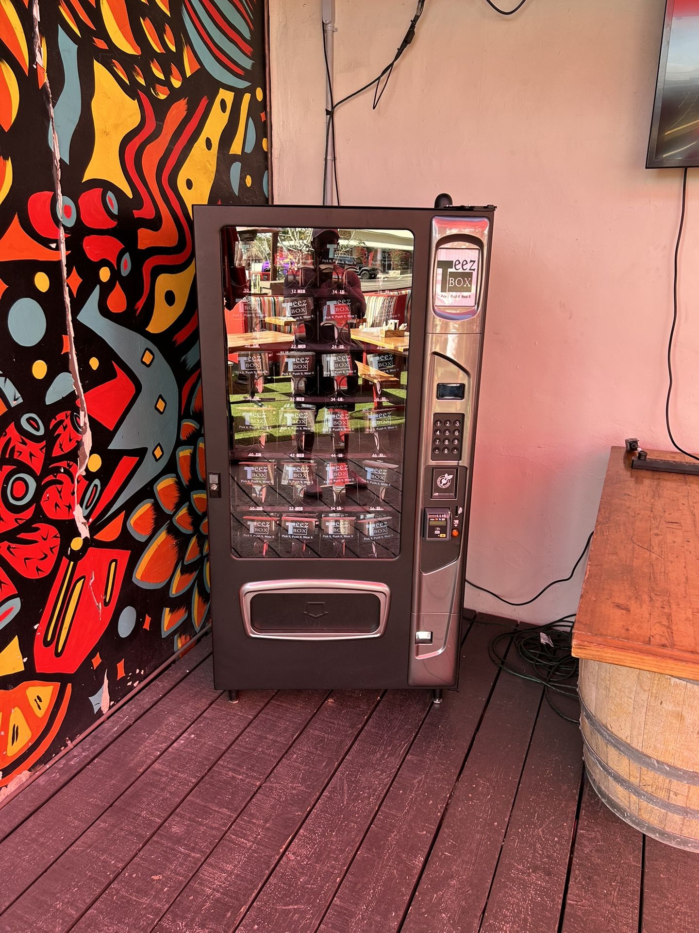 USI SNACK MACHINE!!!!