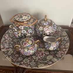 Beautiful Floral Tea Set with Gold Accents – Complete & Hand-Painted
